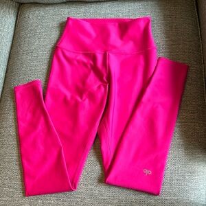 Alo Yoga High-Waist Hot Pink Legging Size Medium